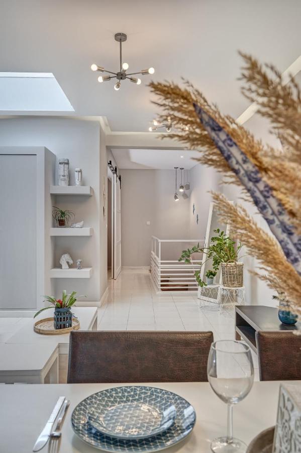 Old Town Luxury Velvet Apartment Rhodes City Bagian luar foto