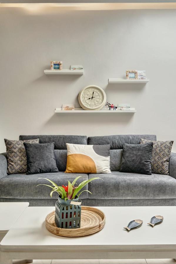 Old Town Luxury Velvet Apartment Rhodes City Bagian luar foto